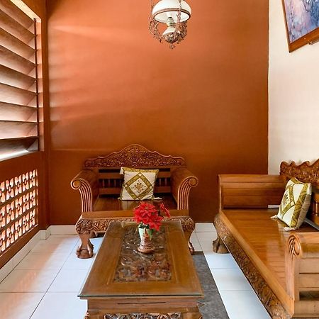 Grha Vege Jawi Syariah Mitra Reddoorz Hotel Yogyakarta Kültér fotó